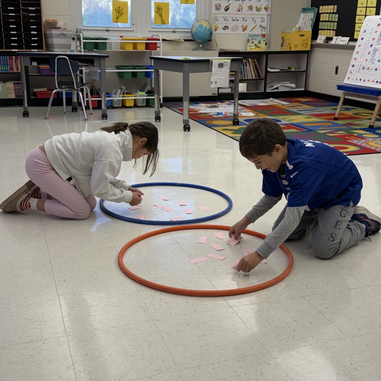 A very competitive game, girls vs. boys, steal the bacon vocabulary! I wonder who will prevail?!