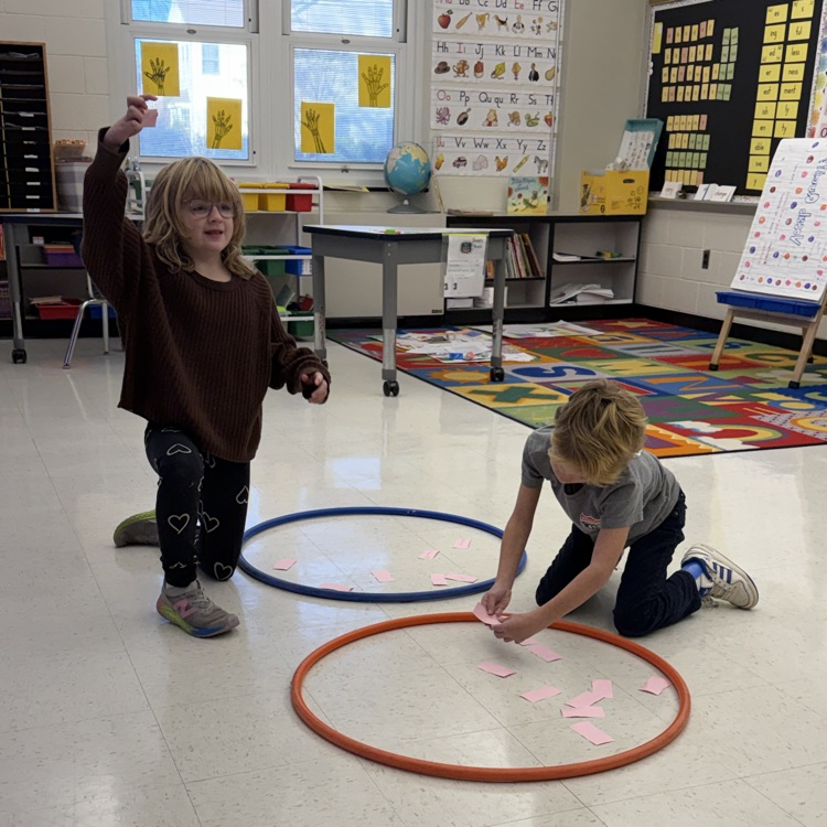 A very competitive game, girls vs. boys, steal the bacon vocabulary! I wonder who will prevail?!