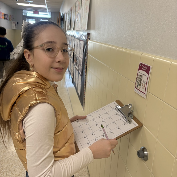 4th graders are counting coins and sharpening math skills—one penny, nickel, dime, and quarter at a time! 💰💸