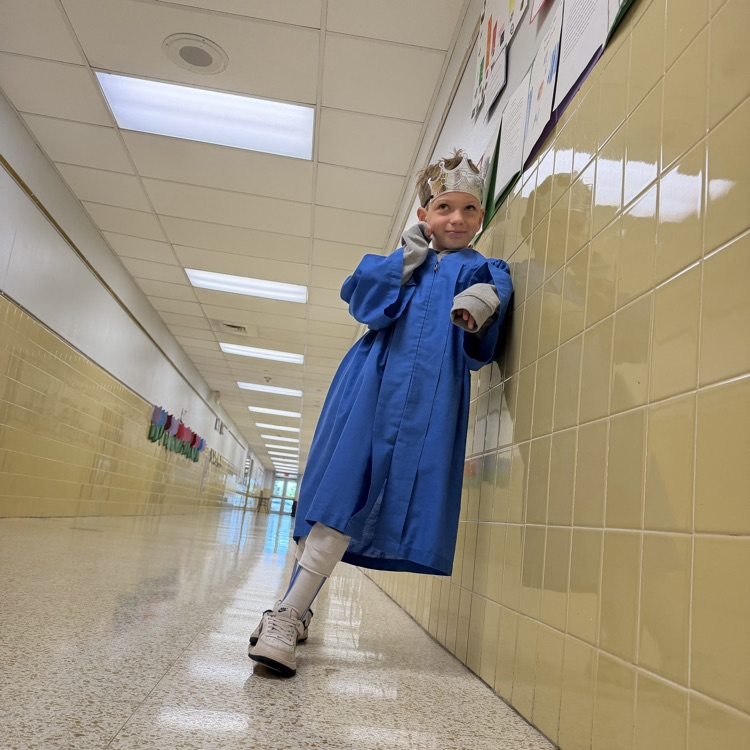 Third graders traveled back in time to the days before the American Revolution! Students experienced what it was like when the King of England placed taxes on the colonists!