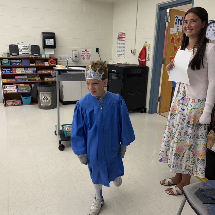 Third graders traveled back in time to the days before the American Revolution! Students experienced what it was like when the King of England placed taxes on the colonists!