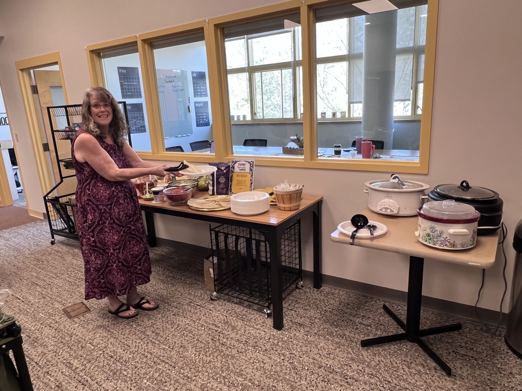 🌮✨ It’s not just Taco Tuesday… it’s Taco Tuesday on Cinco de Mayo AND Teacher Appreciation Week… aka the ultimate triple threat.  Thanks to our incredible families, our teachers didn’t just get tacos… they got a full-on taco bar fiesta 💃🌯 Because nothing says “we appreciate you” like letting educators build the world’s most chaotic (and delicious) taco during their 12-minute lunch break.  Extra guac? Yes. Second plate? Also yes. Grading papers with salsa on your sleeve? Worth it.  We are so grateful for a community that shows up BIG for our staff