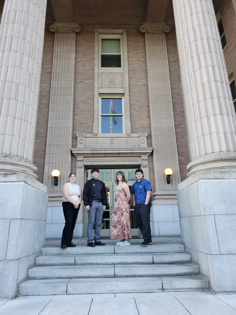 Teen Court seniors