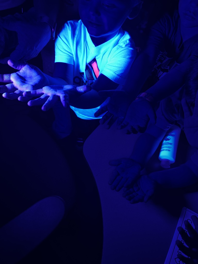 Hands
