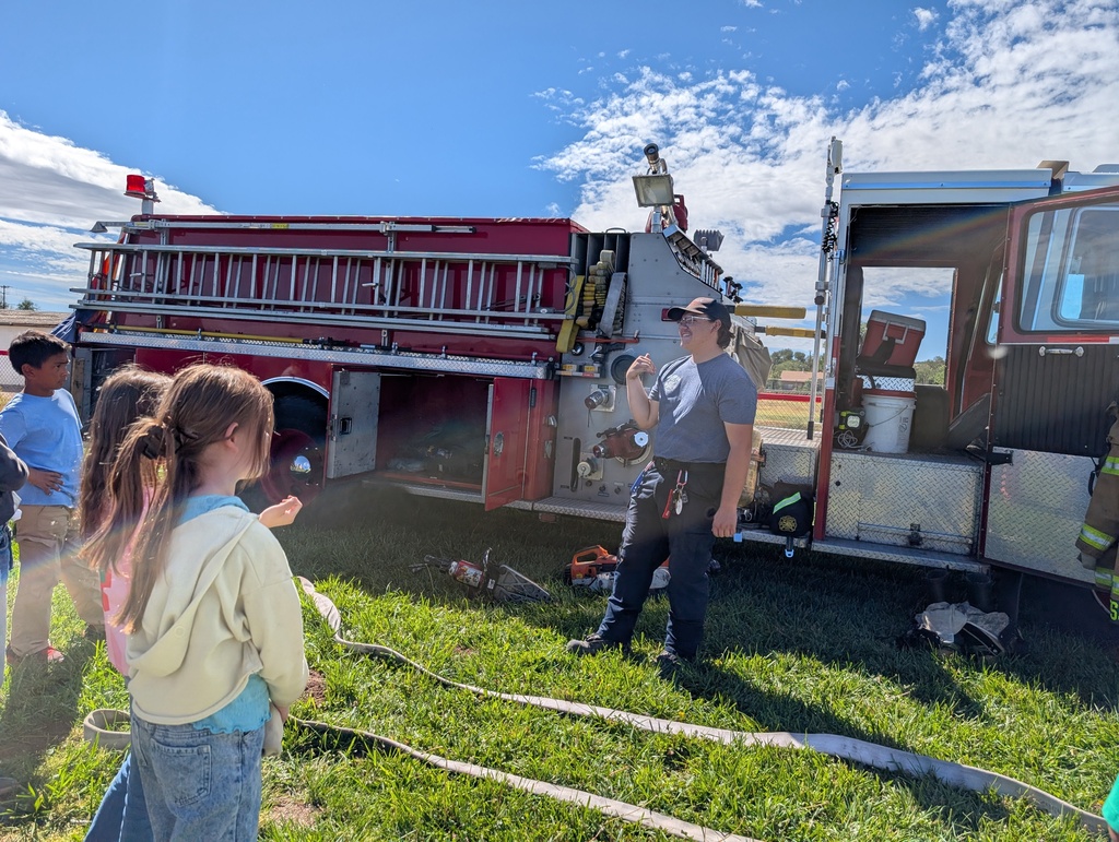 Seligman students with our first responders Tyler Cossey 