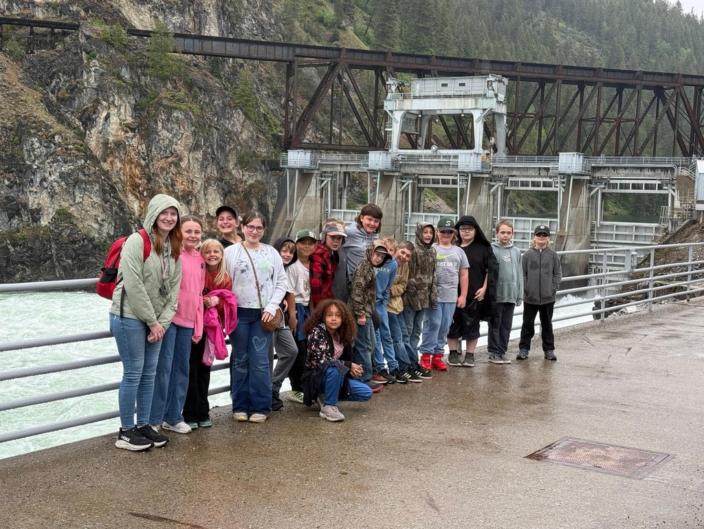 Students posing for a picture at Box Canyon