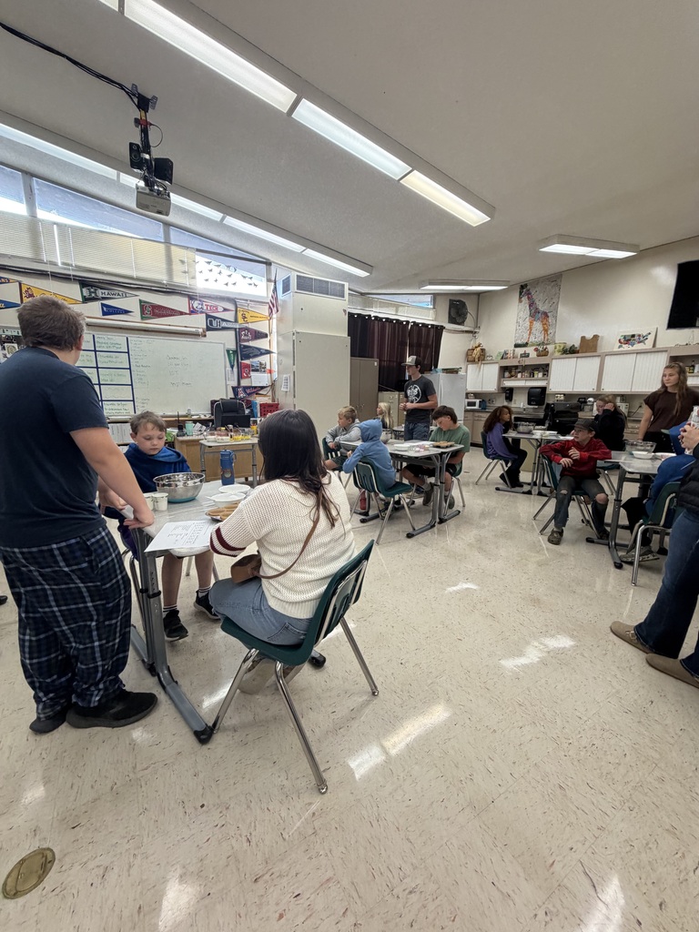5th Grade makes Cornbread with food science class