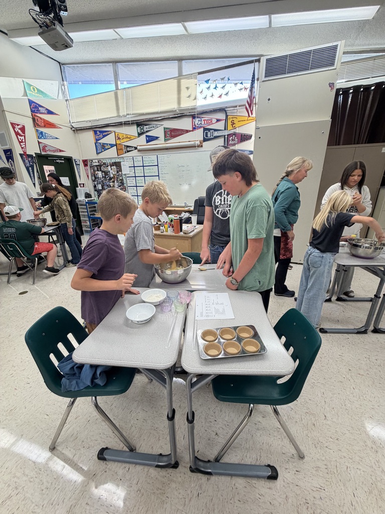 5th Grade makes Cornbread with food science class