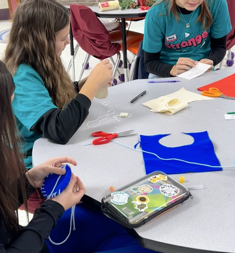 Togetherness while embroidering💕