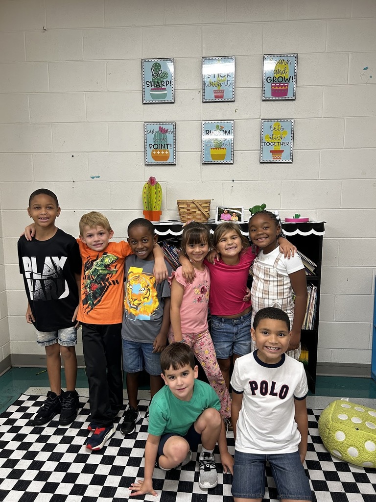 Ms. Keyla would like to “shout out” these students for getting a 100 on their iReady lesson this week! Way to stay focused and start the year off right!Brody mcmickle , Norris Kimble , Jordyn Virgin, Adalyn Nichols, Kaelyn Farano, Mason Stovall, Finn Wendell, Kaeiran Williams