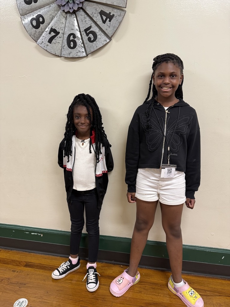 Ms. Annette would like to give a big shout-out to Anastasia Martin and Peyton Hilton for scoring a perfect 100 on their Unit 1, Week 2 Benchmark Test! Great job!