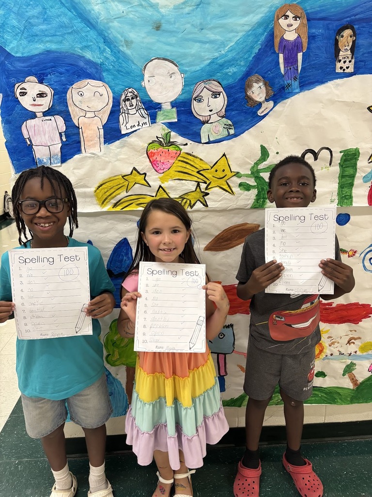 Miss Emilee would like to give a shout out to Royce, Myla, and Carsyn for making a 100 on the week 2 spelling test. Keep up the good work! "
