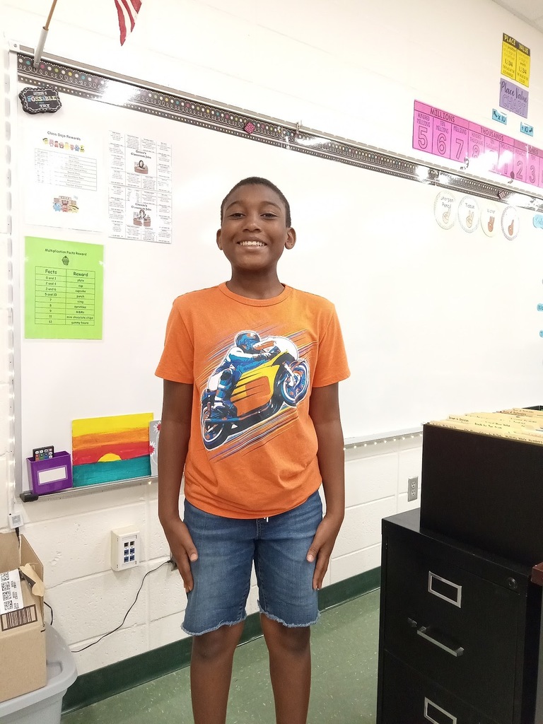 Mrs. Gross would like to give a Shout Out to Jordyn for making a 100 on his Unit 1 iReady test in Math! Awesome job!