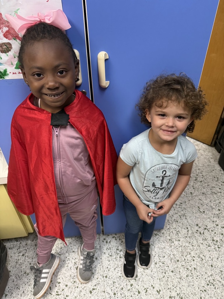 Miss Erica and Miss Brittany would like to give a shoutout to Ava and Amelia for coming to school for 20 days!