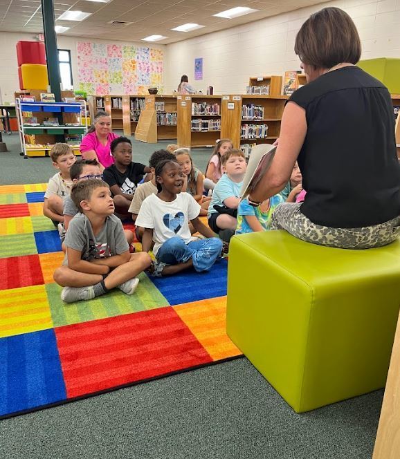 Miss Hannah’s math classes went to the library this week! We read The Lemonade Stand, then we had our very own lemonade tasting party. Students sampled both pink and yellow lemonade, then voted for their favorite. We graphed the results together and practiced collecting and interpreting data! 