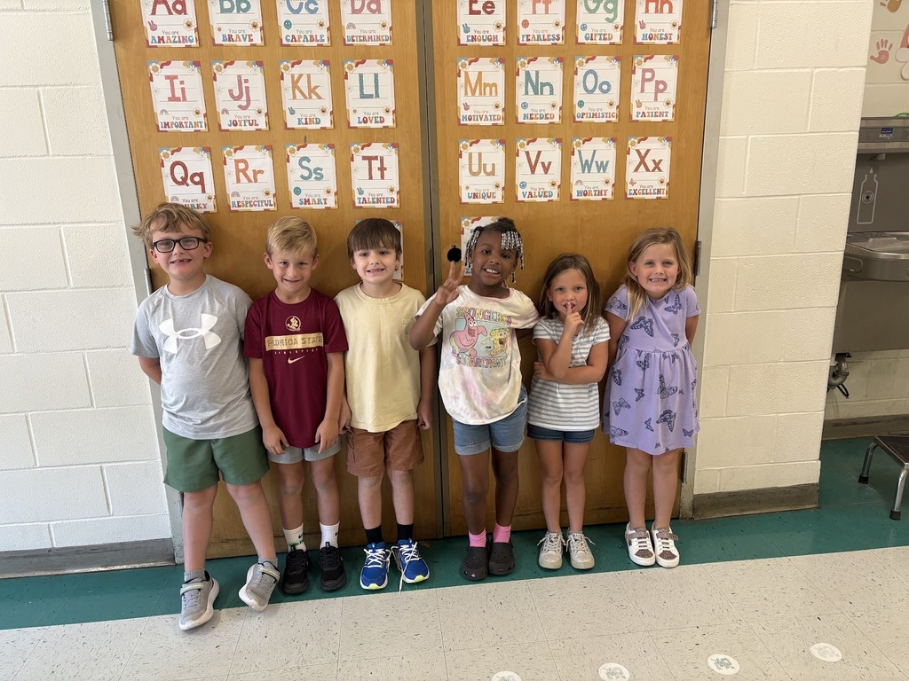 Mrs. Bowen would like to give a shout out to these students for making a 100 on their Unit 1 Week 2 Benchmark assessment!