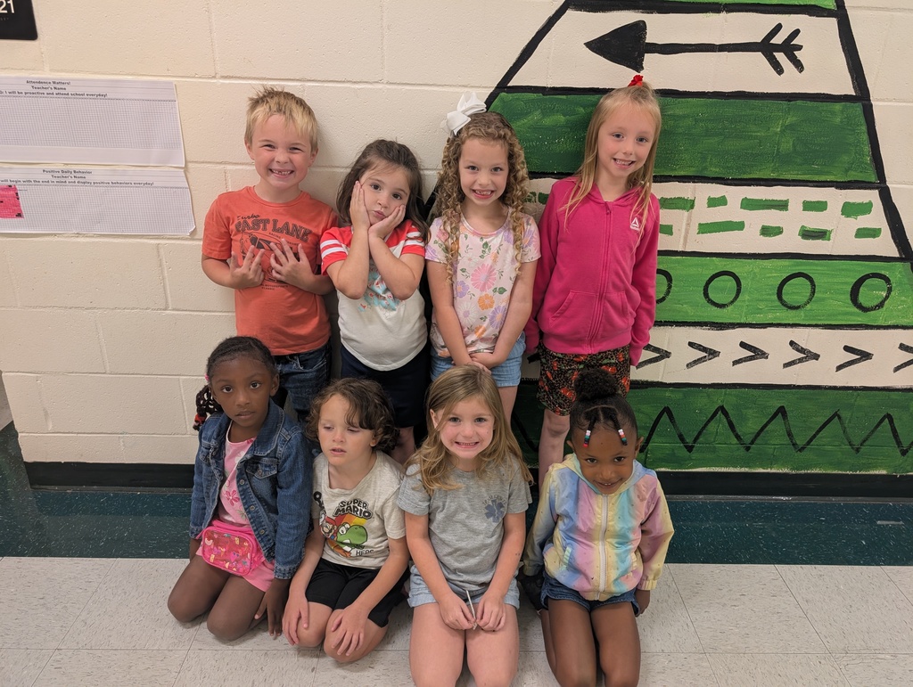 Ms. Armoray and Mrs. Michelle would like to give a shout to Hudson, Rai'lynn, Kinsleigh, Emma, Haizlee, Kolton, Rhy'Lei and Eliza for having 20 days of attendance and Amir for having 10 days of attendance! Great Job!