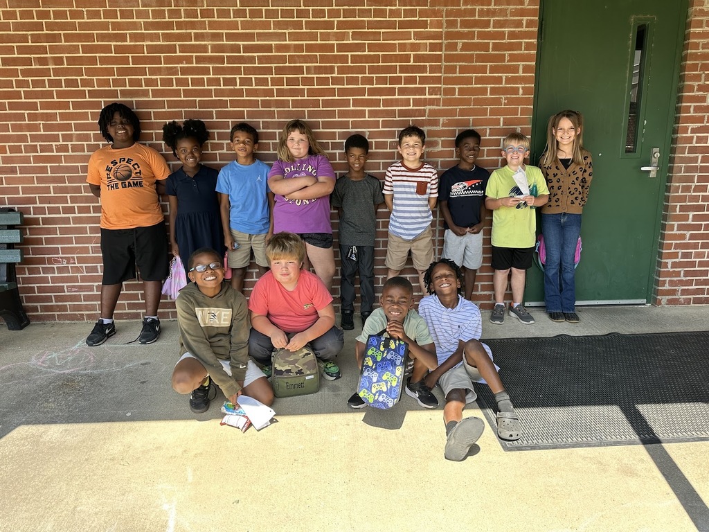 Big shout-out from Ms. Annette to these amazing students for reaching 20 days of perfect attendance! Congratulations on your dedication—keep up the great work!