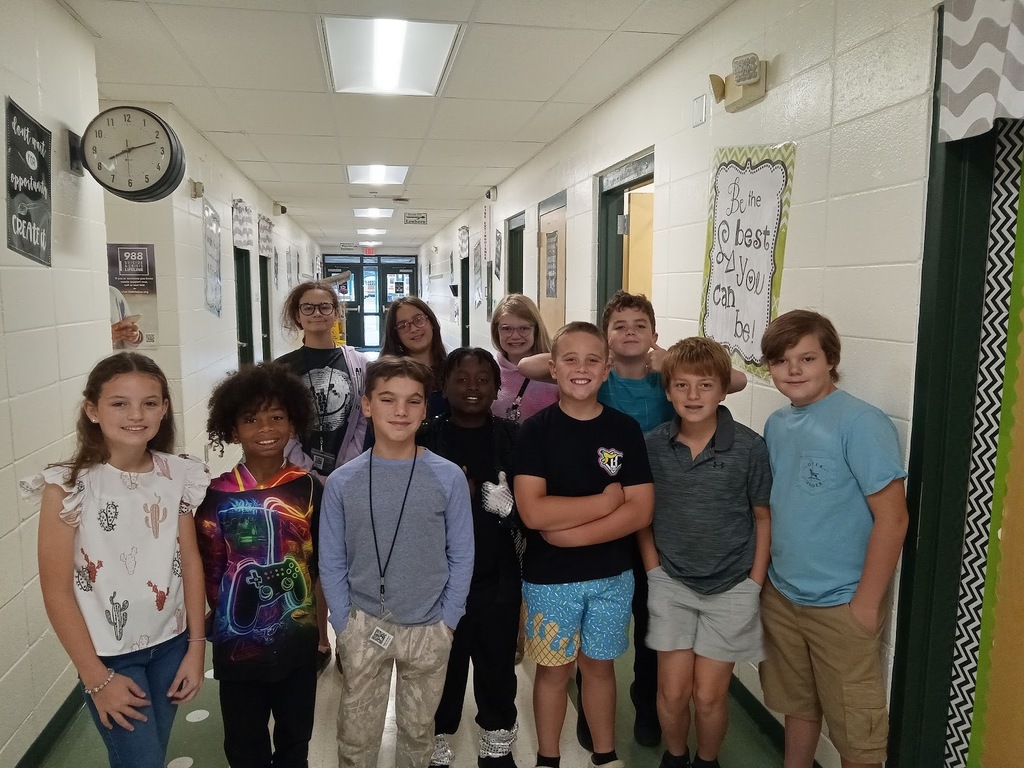 Mrs. Gross would like to give a Shout Out to Wyatt Casper, Caroline, Braelyn, Wyatt Higgins, JP, Eldon, Ava, Caelum, Ameilia, Raige, and Analeigh for making a 100 on their Lesson 8 comprehension check. Way to go!