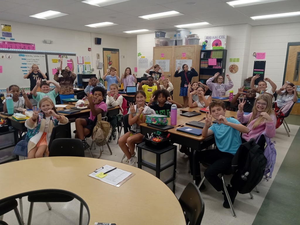 Mrs. Gross would like to congratulate her homeroom for 30 days of perfect attendance! Great job!