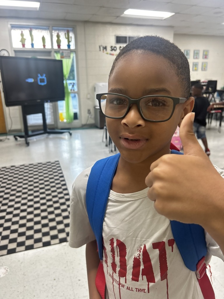 Ms. Keyla is shouting out Kaieran for wearing his glasses all day! 