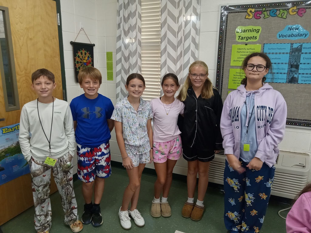 Shout Out to Ameilia, Caroline, Reese, Brynlee, Bella, JP, Jayden, Ja'Khyi, and Reid for making a 100 on their lesson 9 comprehension check. Awesome job!