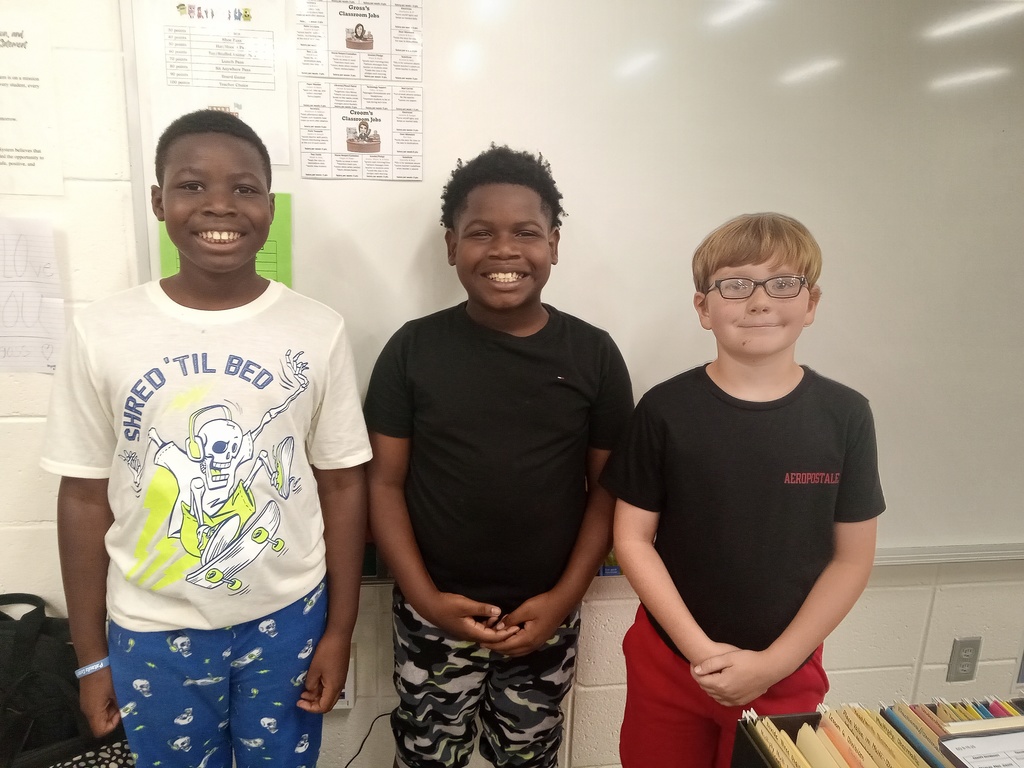 Shout Out to Ameilia, Caroline, Reese, Brynlee, Bella, JP, Jayden, Ja'Khyi, and Reid for making a 100 on their lesson 9 comprehension check. Awesome job!