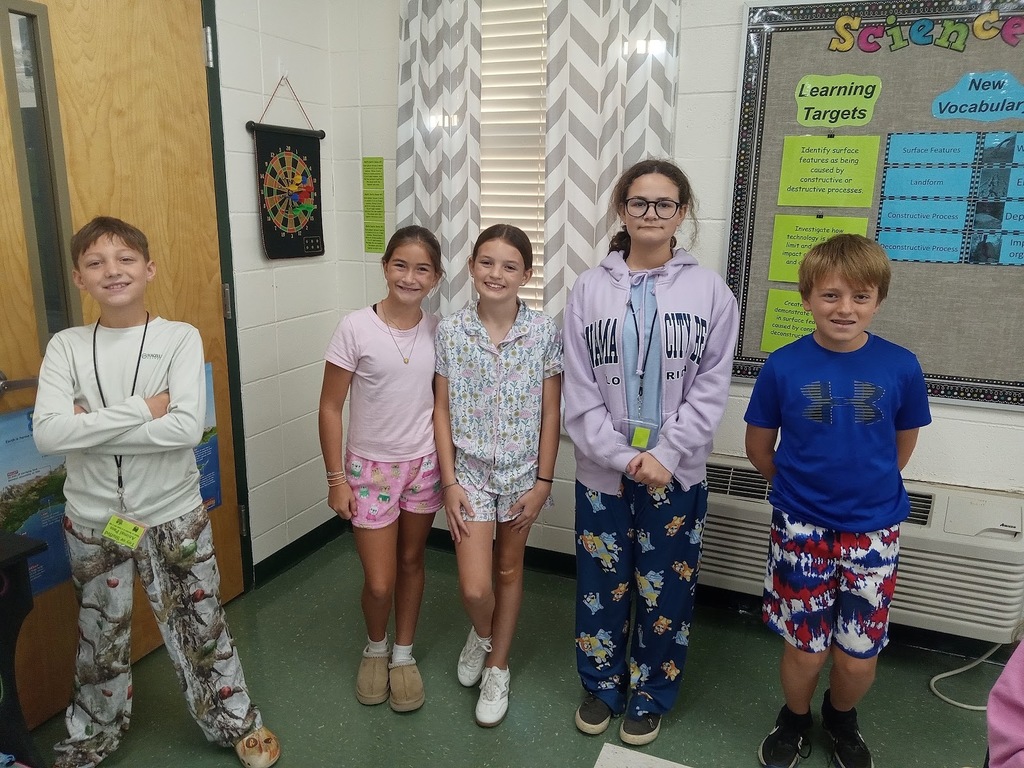 Mrs. Gross would like to congratulate Ameilia, Caroline, JP, Reese, and Brynlee for making a 100 on their Mid-Unit 2 test. Amazing!!!!!