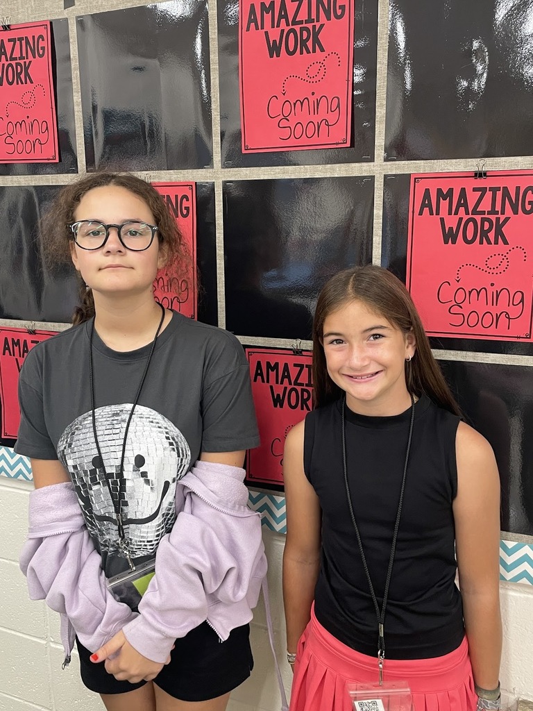 Mrs. Croom would like to congratulate Amelia Braswell and Brynlee Pitts for completing 30 iReady Reading lessons. You rock! 🎉