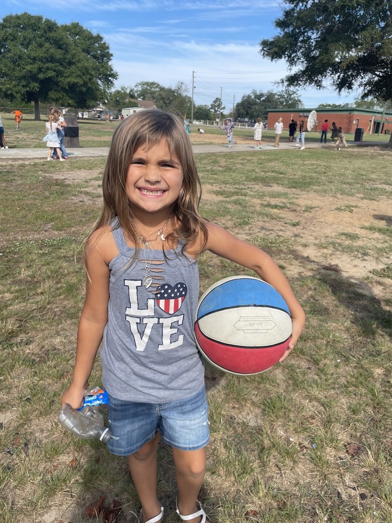 Adalyn picked up trash on her own to help the playground.