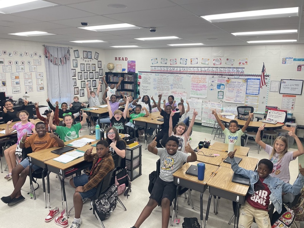 🌟 Mrs. Croom’s homeroom has achieved 40 days of perfect attendance! Way to be proactive and put first things first!