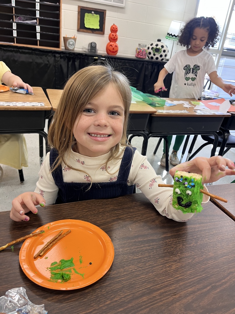 Ms. Tiffany math classes celebrated success with a Frankenstein Fun Friday!! They made 100% on their Week 9 Comprehension Check, met their time in I-Ready and have 100% average for the week on I-Ready. Keep up the hard work!!!
