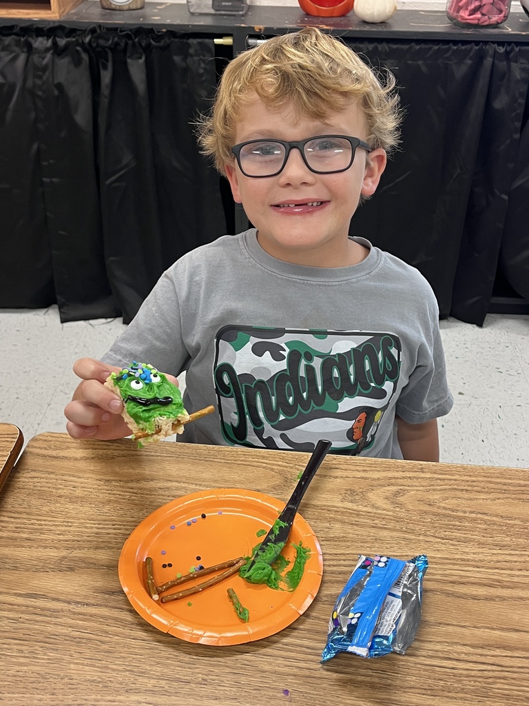 Ms. Tiffany math classes celebrated success with a Frankenstein Fun Friday!! They made 100% on their Week 9 Comprehension Check, met their time in I-Ready and have 100% average for the week on I-Ready. Keep up the hard work!!!