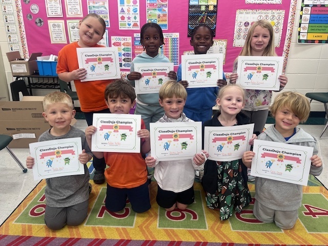 Miss Lizzy & Miss Katrina would like to give a SHOUT OUT to these students for receiving 100 DOJO points!