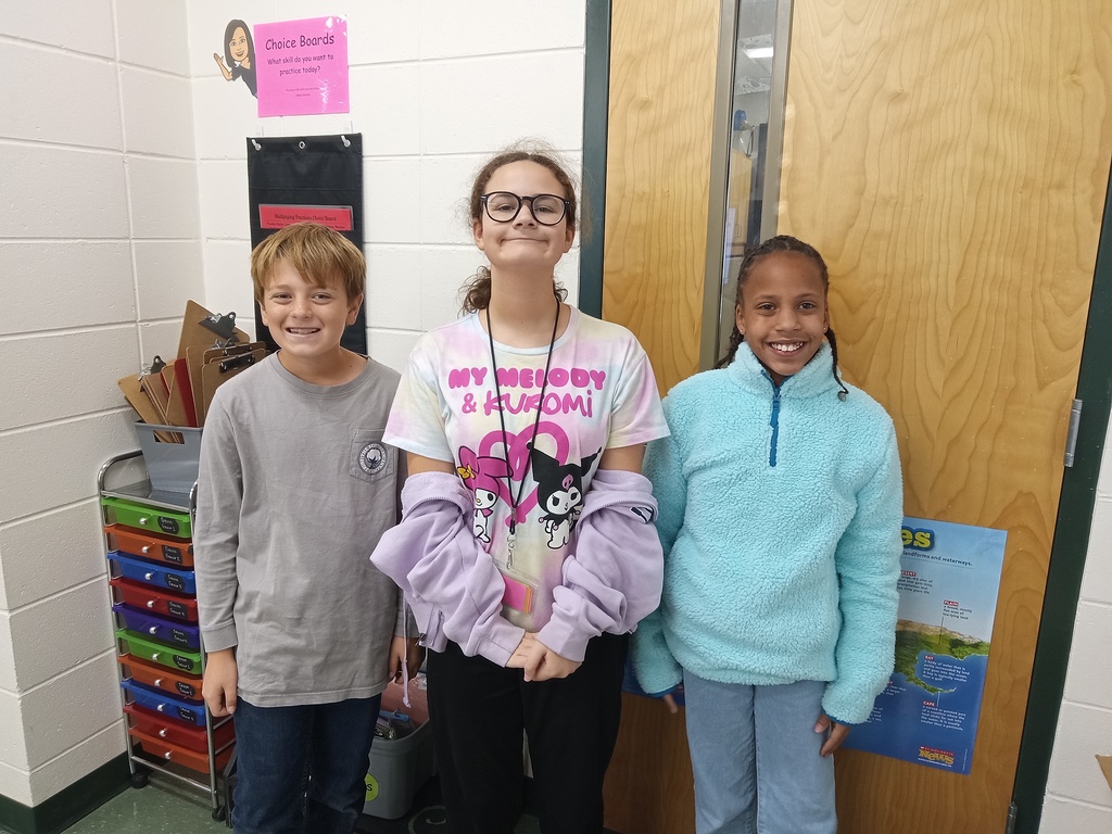 Mrs. Gross would like to give a "Shout Out" to Ameilia, Charlie, JP, and Abby for passing 30 iReady Math lessons. Awesome work!