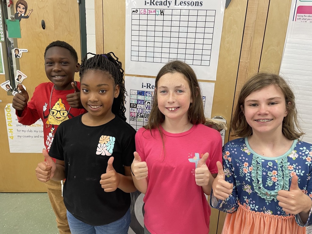 Mrs. Croom would like to give a "Shout Out" to Rhyan McCall, Reagan Taylor, Maddison Davis, Abby O'Hearn for completing 25 iReady lessons in Reading. Way to go!