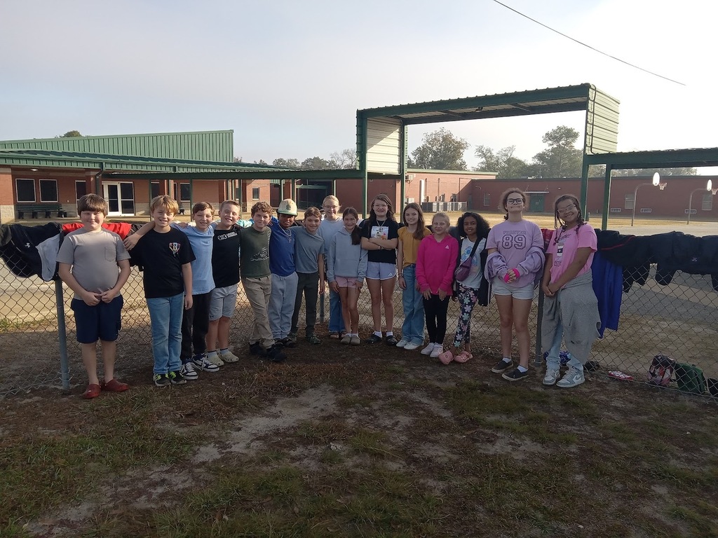 Mrs. Gross would like to give a special thanks to the 5th grade NEHS members for picking up trash and lost and found items on campus. 