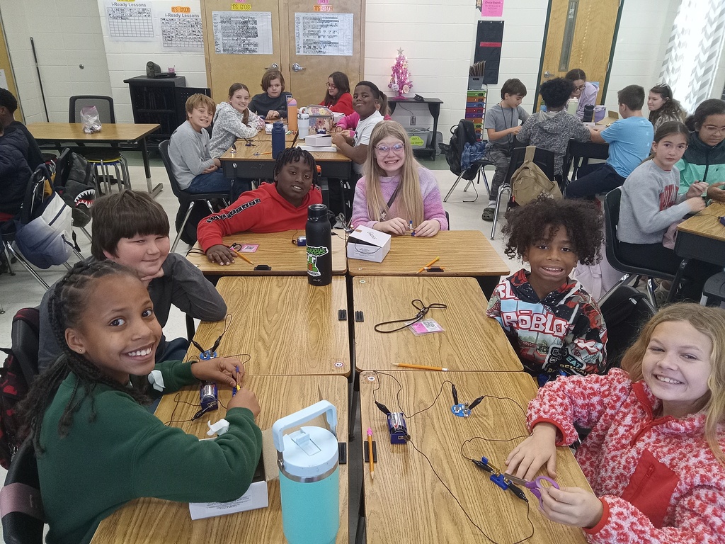 Students in Mrs. Gross’s classes explored the basics of circuits this week and loved getting to experiment with a fun, hands-on activity.