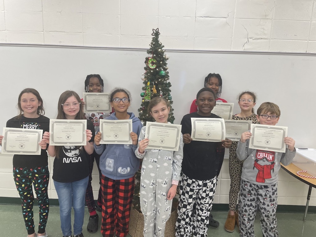 Mrs. Croom would like to give a "Shout Out" to  Janiyah McIntyre, Jariyah McIntyre, Maddison Davis, Serenity Miles, Abby O'Hearn, Ryhan McCall, Charlotte Bradley, and Reid Harrison for meeting their November WIG Goals. These student displayed exemplary behavior and had perfect attendance for the month of November. 
