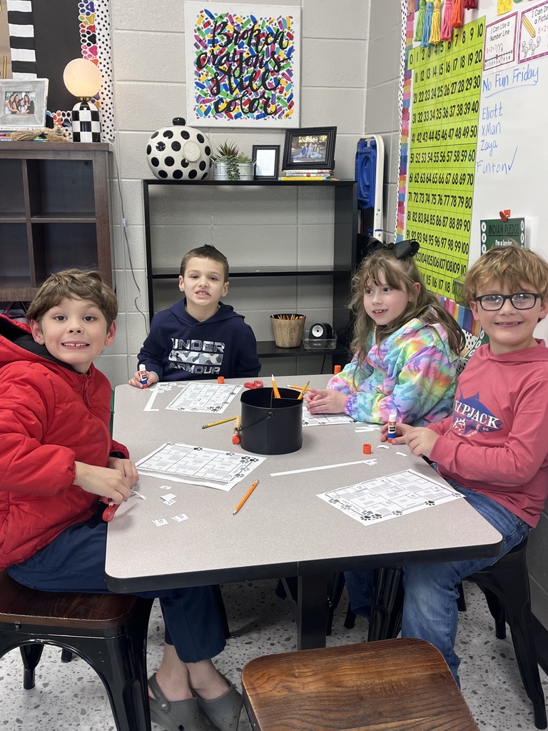 Shout out to Ms. Tiffany’s math class for everyone passing their weekly tens and ones math assessment. They celebrated with a winters treat for their Fun Friday! 
