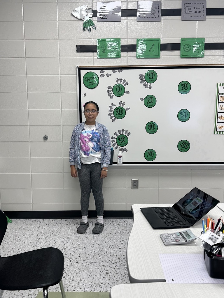 Mrs. Norton would like to give a shoutout to Che'Yenne Glass for completing 20 iReady lessons in math! Great job!
