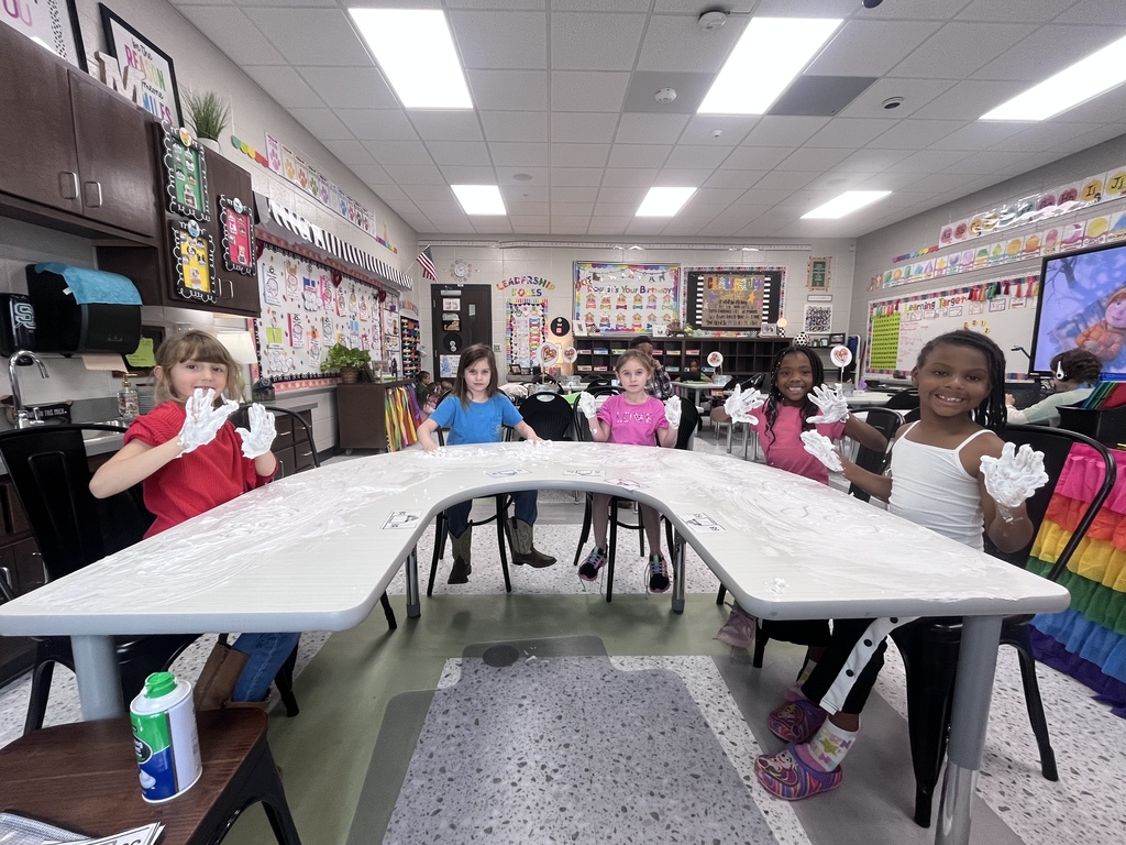 We would like to give Ms. Tiffany’s math classes a shout out for making a 94% average or higher on their mid-unit math assessment. They celebrated by “playing in the snow” to review comparing numbers! 