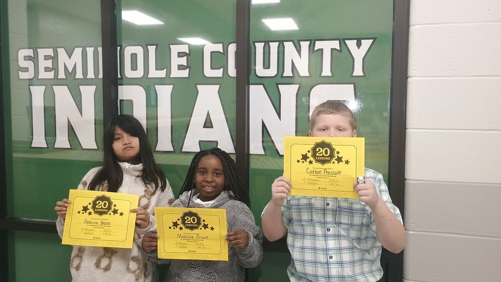 Miss Jessie, subbing for Mrs. Atkinson's 4th grade ELA class, would like to give a shout out to Sabrina Bravo, Malaysia Brown, and Cotton Prescott for completing 20 i-Ready Lessons!