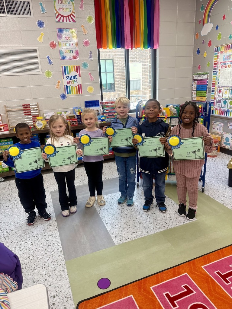 "Miss Jodi Harper and Miss Jalee’ Conley would like to give a “SHOUTOUT” to Kentrel, Addison, Saylor, Sawyer, Noel, and Emersyn for passing 50 Math i-Ready lessons. Great job! "