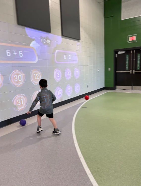 Ms. Keyla's class got to move their bodies while reviewing for their math test! Students stayed active, engaged, and practiced important skills at the same time! So proud of their great effort!