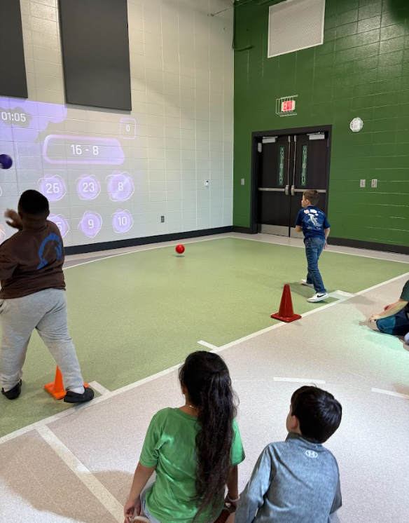 Ms. Keyla's class got to move their bodies while reviewing for their math test! Students stayed active, engaged, and practiced important skills at the same time! So proud of their great effort!