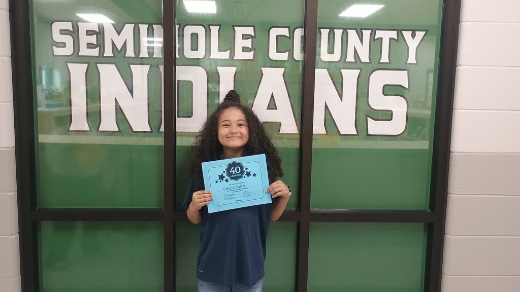 Miss Jessie, subbing for Mrs. Atkinson's 4th Grade ELA class, would like to give a shout out to Jastin Salter for completing 40 i-Ready lessons!