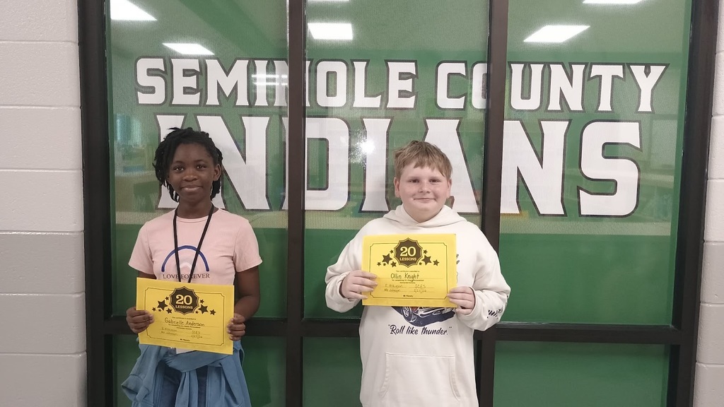 Miss Jessie, subbing for Mrs. Atkinson's 4th grade ELA class, would like to give a shout out to Gabrielle Anderson and Ollin Knight for completing 20 i-Ready lessons!