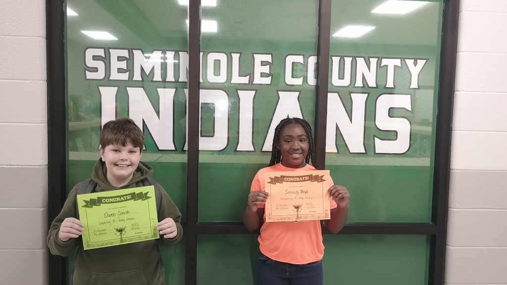Miss Jessie, subbing for Mrs. Atkinson's 4th grade ELA class, would like to give a shout out to Owen Smith and Serenity Boyd for completing 15 i-Ready lessons!