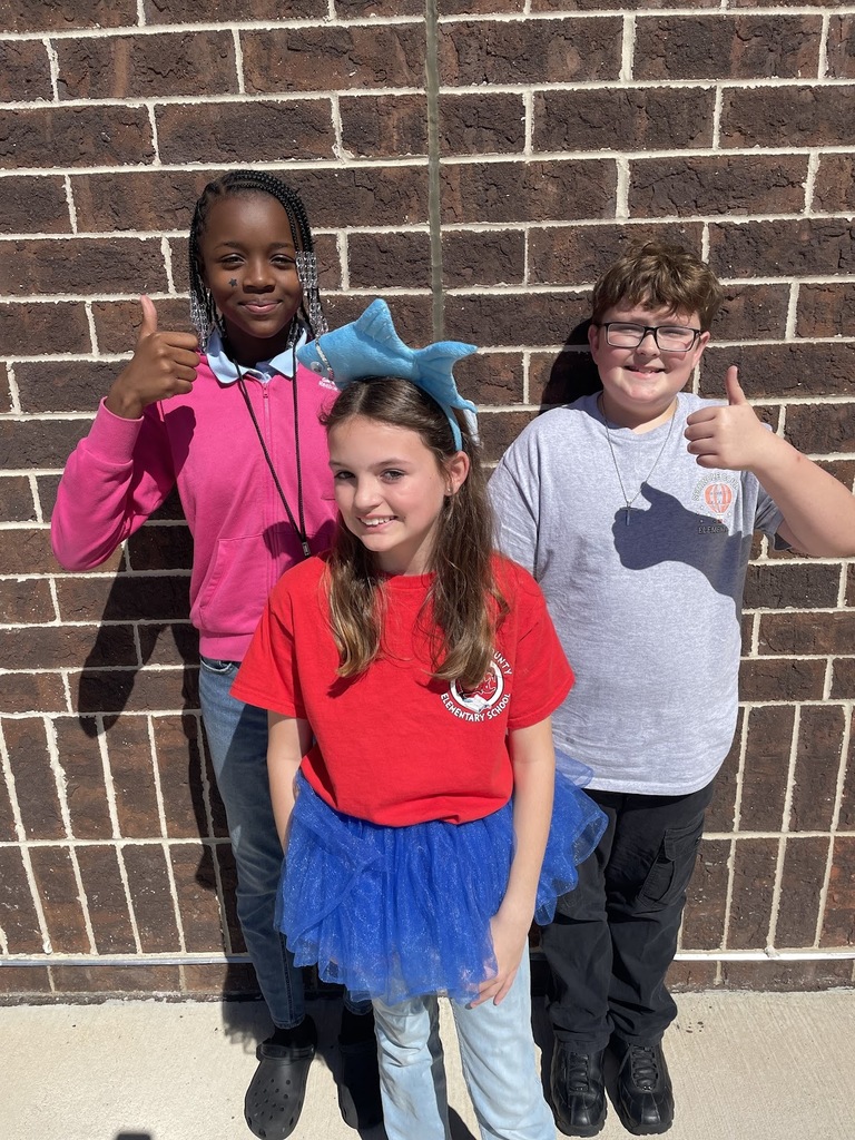 Mrs. Croom would like to congratulate Caroline Dunn, Jariyah McIntyre, and Wyatt Kelly for earning 60 points in iReady Reading. Way to go guys! Keep it up!
